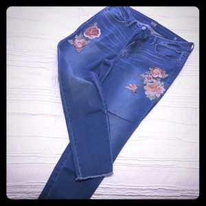 Women’s straight leg floral jeans
